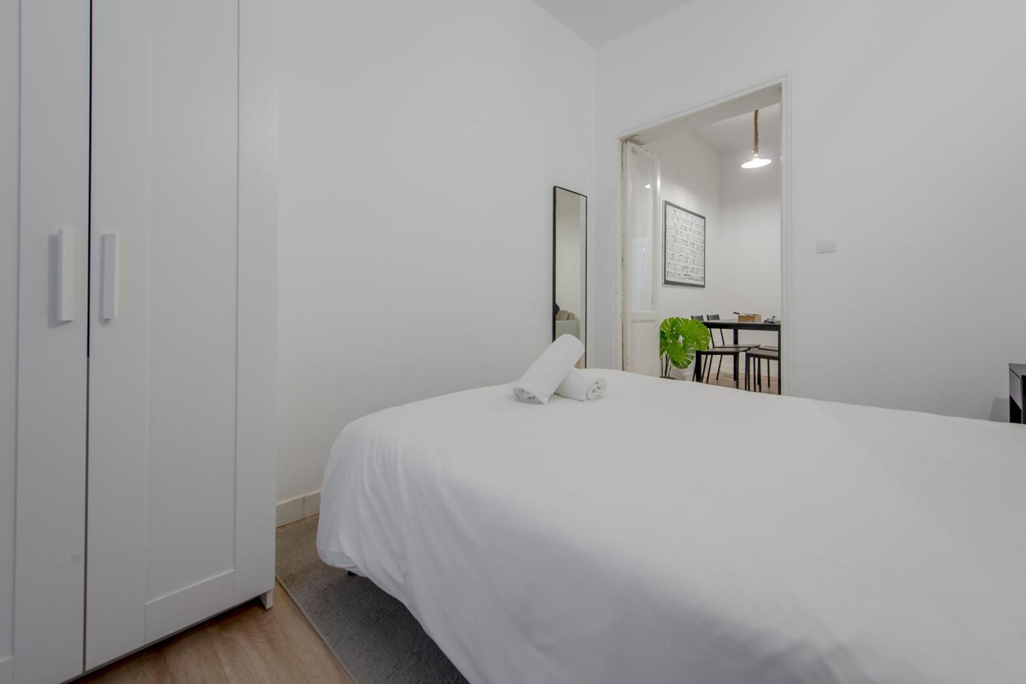 C-Cabeza Cool Apt Para 7 Al Lado De Tirso De Molina E1 Madrid Ngoại thất bức ảnh