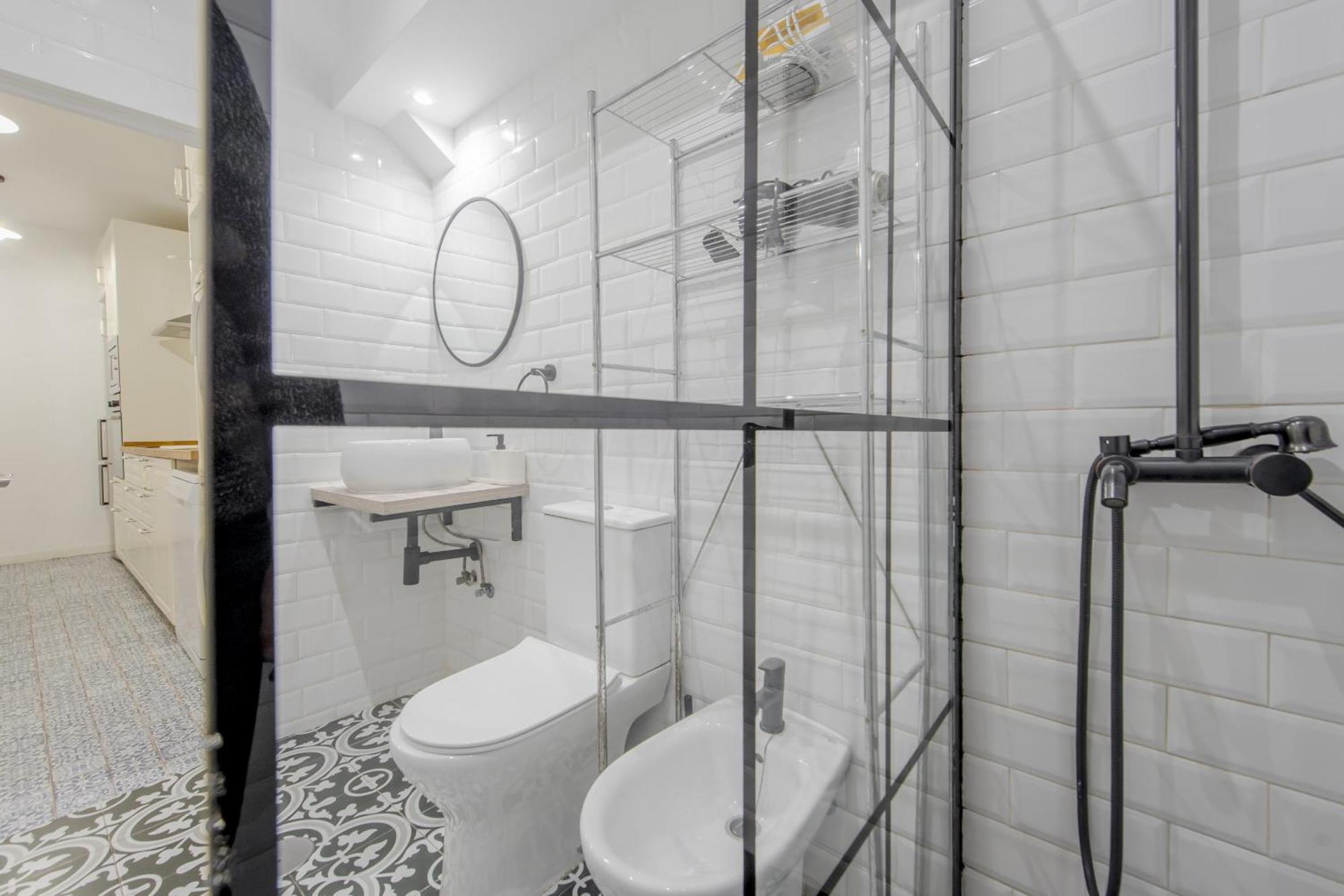 C-Cabeza Cool Apt Para 7 Al Lado De Tirso De Molina E1 Madrid Ngoại thất bức ảnh
