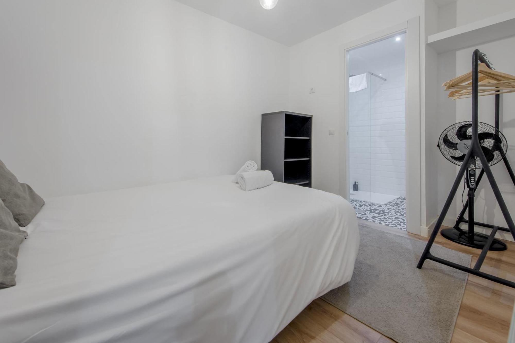 C-Cabeza Cool Apt Para 7 Al Lado De Tirso De Molina E1 Madrid Ngoại thất bức ảnh
