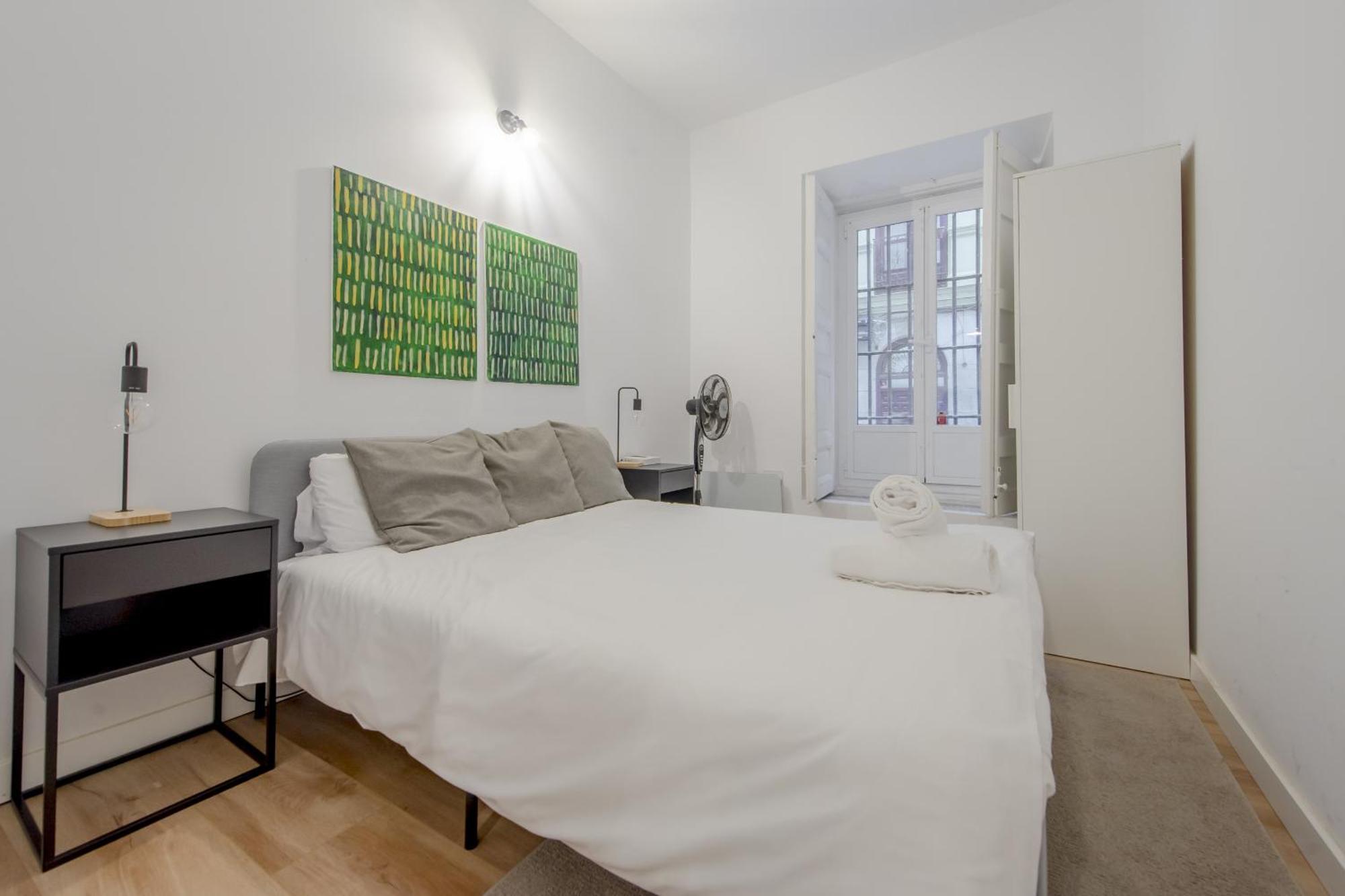 C-Cabeza Cool Apt Para 7 Al Lado De Tirso De Molina E1 Madrid Ngoại thất bức ảnh