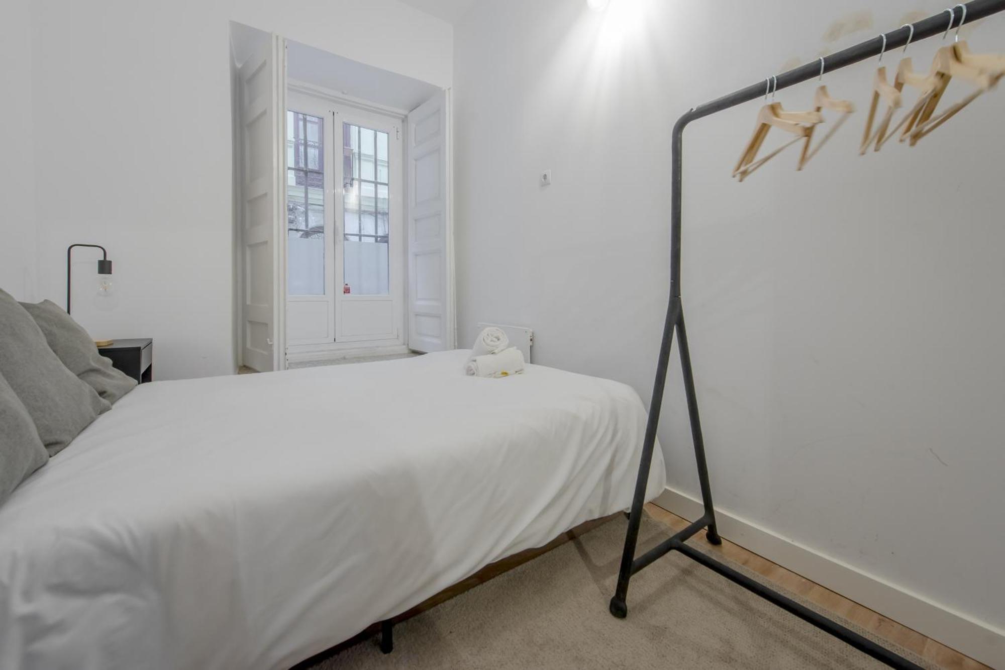 C-Cabeza Cool Apt Para 7 Al Lado De Tirso De Molina E1 Madrid Ngoại thất bức ảnh
