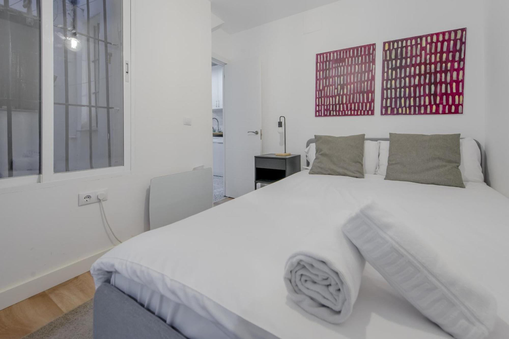 C-Cabeza Cool Apt Para 7 Al Lado De Tirso De Molina E1 Madrid Ngoại thất bức ảnh