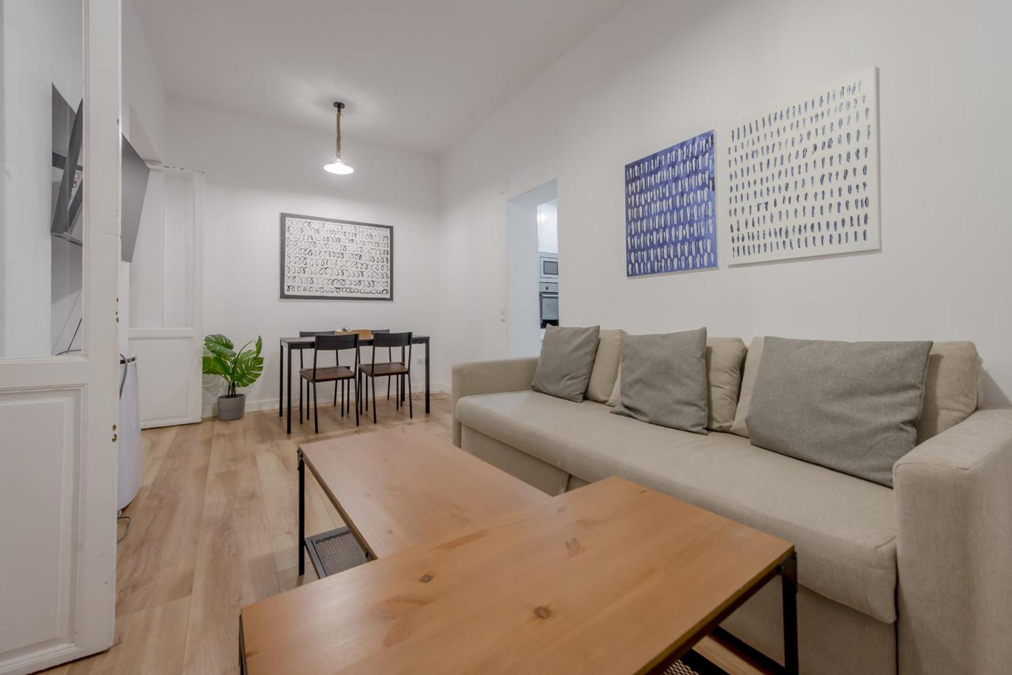 C-Cabeza Cool Apt Para 7 Al Lado De Tirso De Molina E1 Madrid Ngoại thất bức ảnh