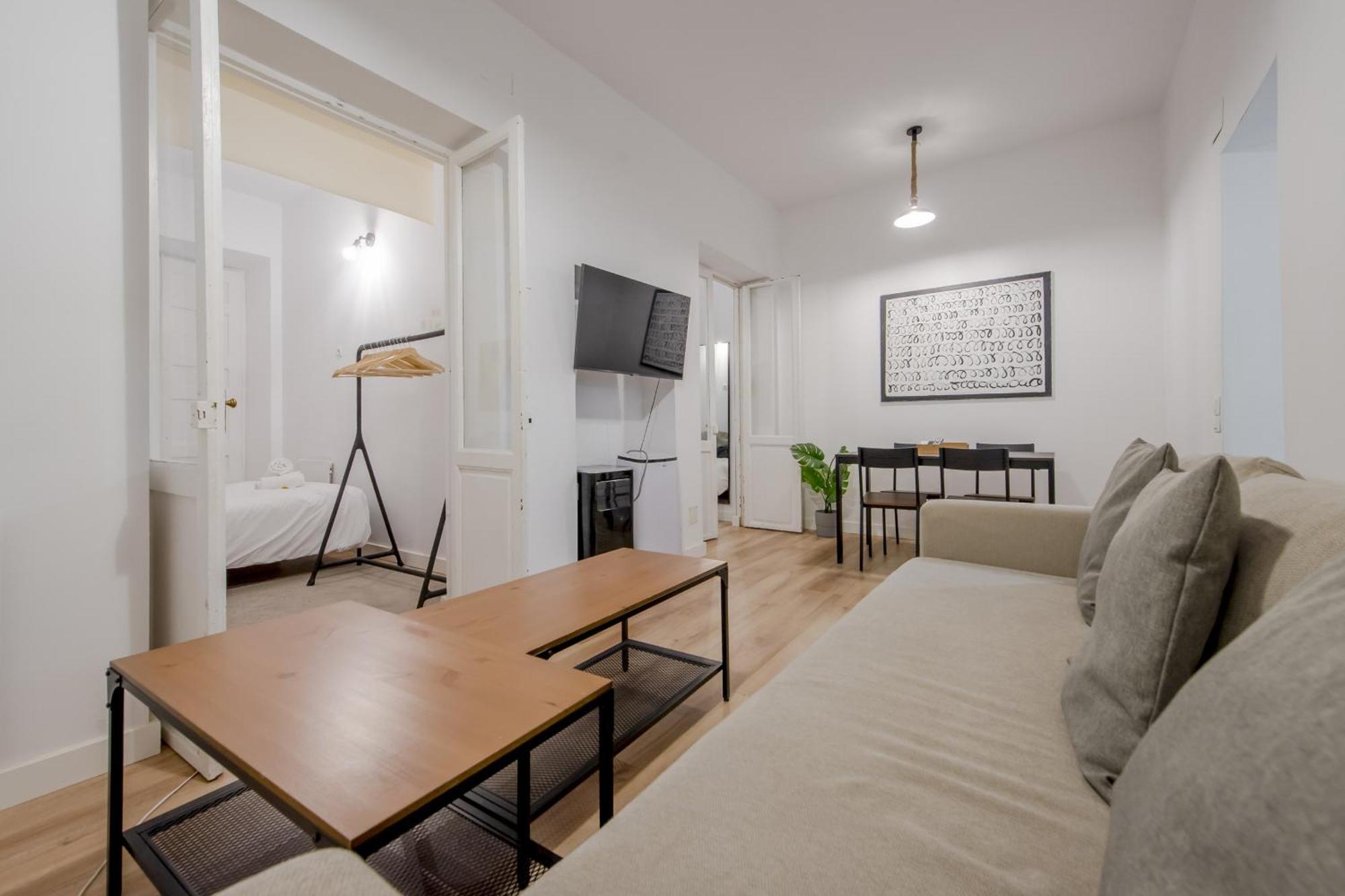 C-Cabeza Cool Apt Para 7 Al Lado De Tirso De Molina E1 Madrid Ngoại thất bức ảnh